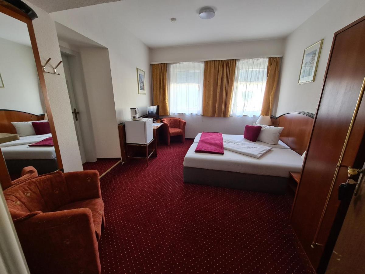 Hotel & Restaurant Krone Рехау Экстерьер фото
