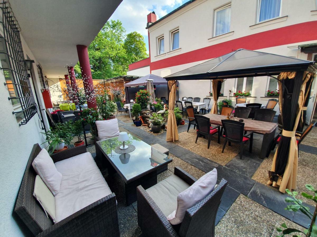 Hotel & Restaurant Krone Рехау Экстерьер фото
