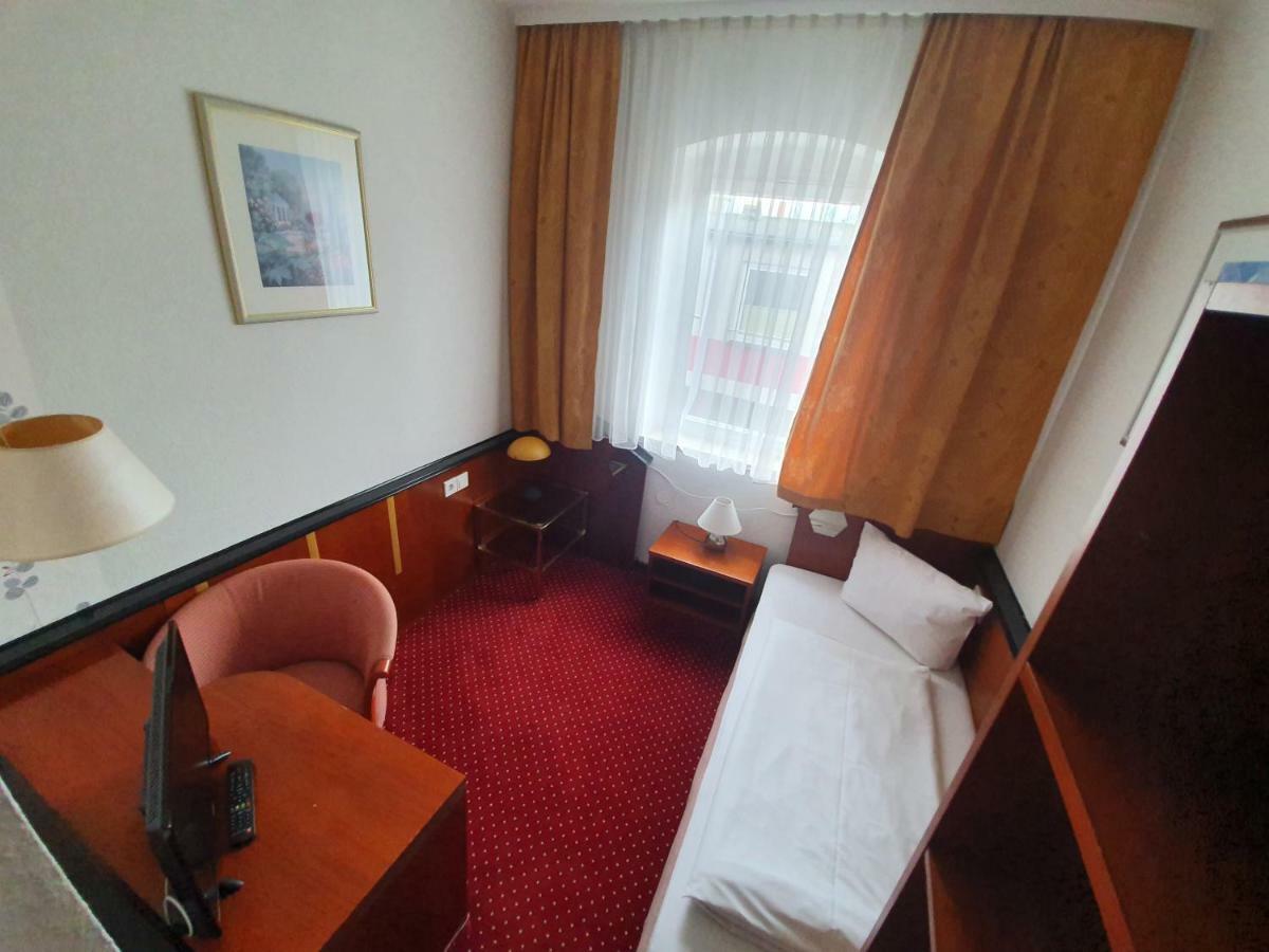 Hotel & Restaurant Krone Рехау Номер фото