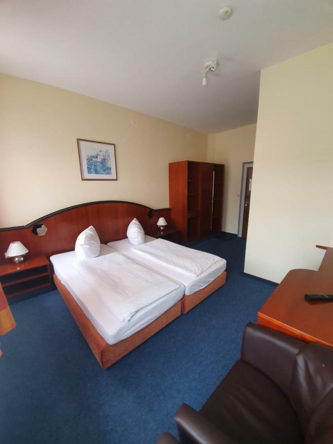 Hotel & Restaurant Krone Рехау Экстерьер фото